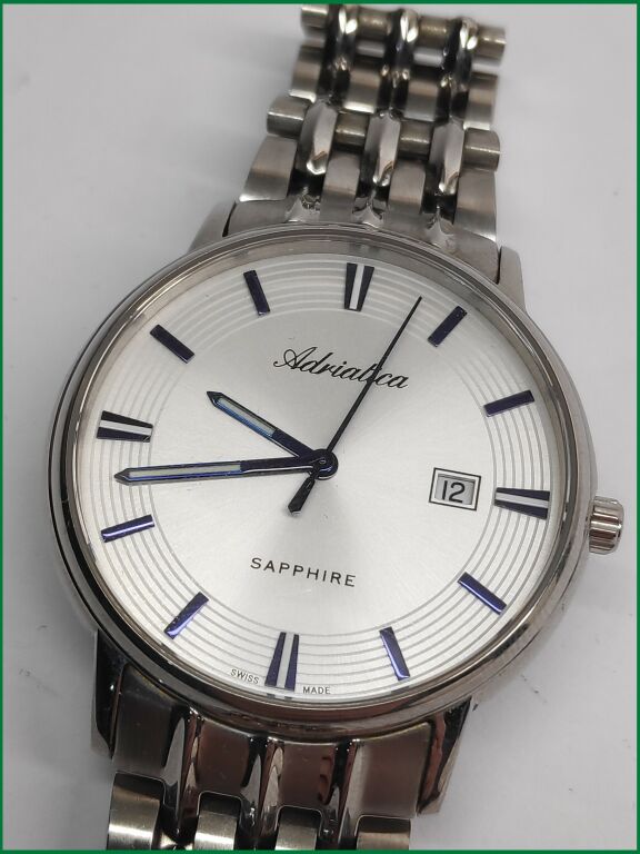 zegarek-adriatica-a126151b3q-funkcje-datownik