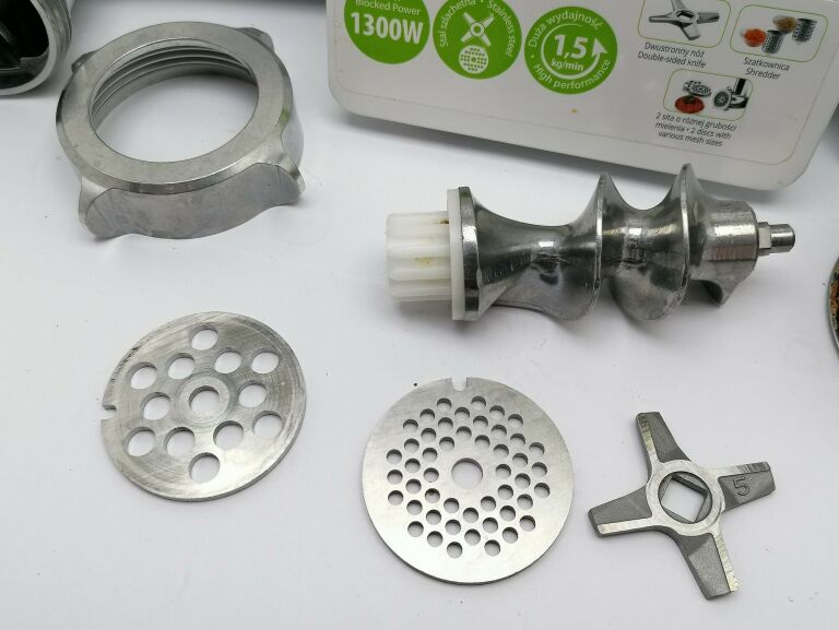 MASZYNKA DO MIĘSA ZELMER ZMM3853W