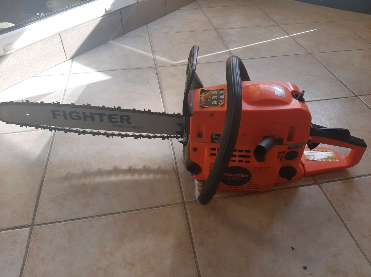 pila-spalinowa-fighter-ft-103-al-3-maja-4-ostrowiec-sw