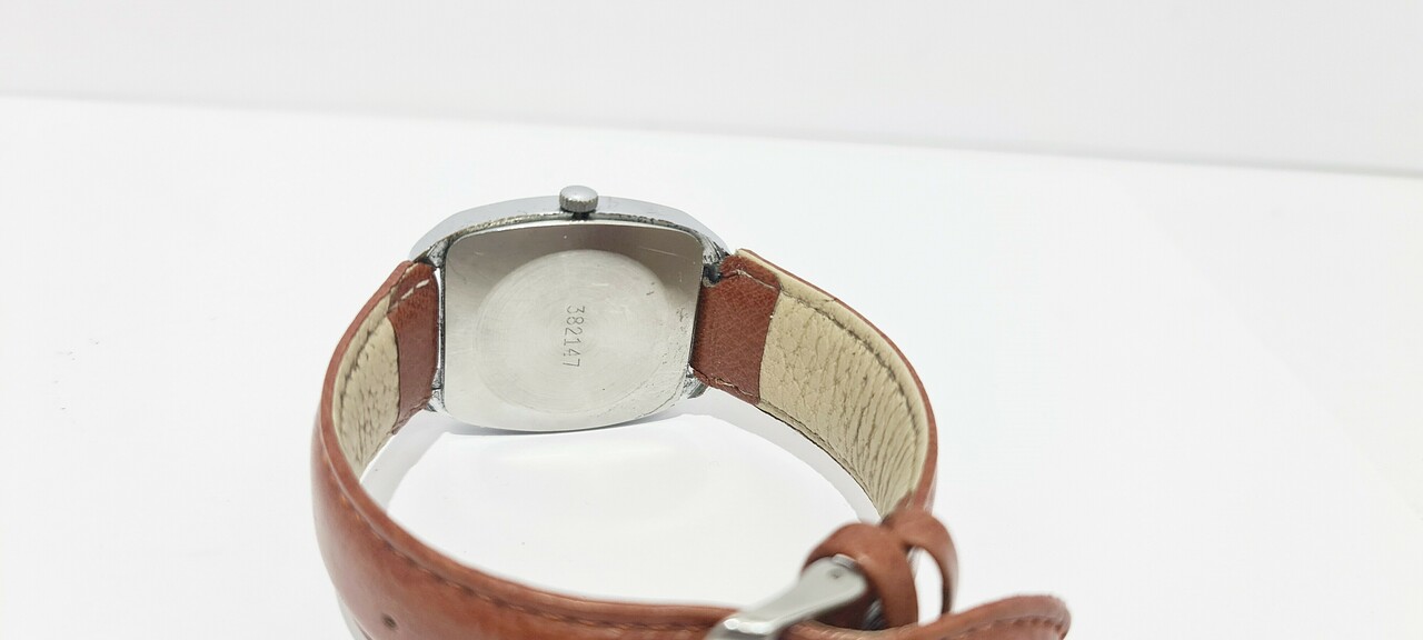 zegarek-poljot-382147-styl-klasyczny