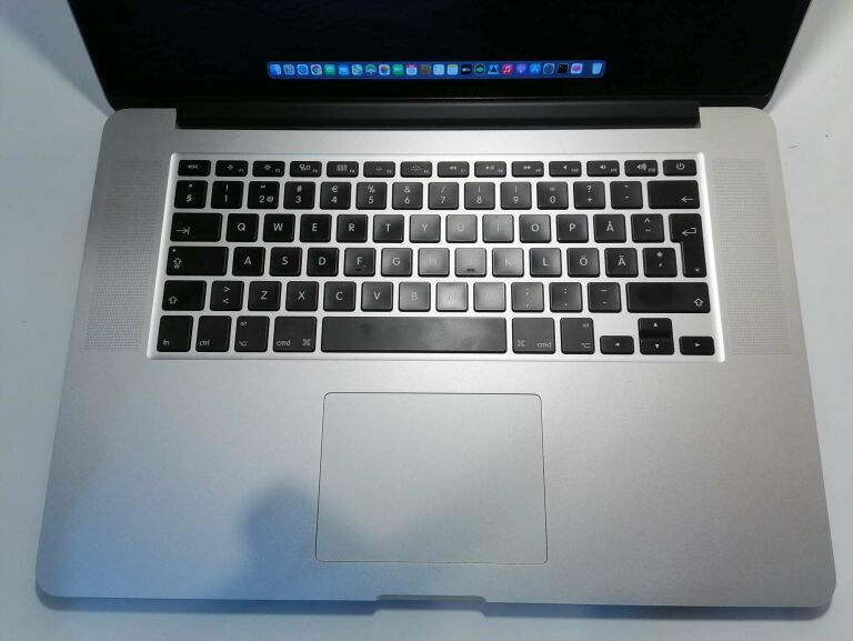 LAPTOP APPLE MACBOOK PRO 15 A1398 I7/16GB/512SSD