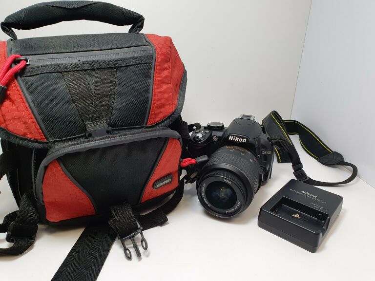 LUSTRZANKA NIKON D3100 PRZEBIEG 7843