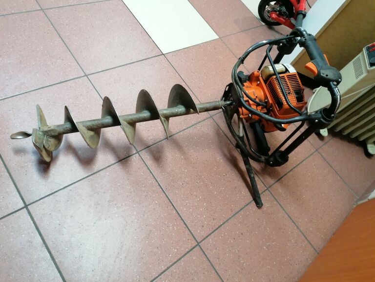 wiertnica-spalinowa-stihl-bt-121-marka-stihl-bt-121