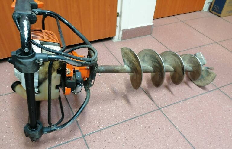 wiertnica-spalinowa-stihl-bt-121-stan-uzywany