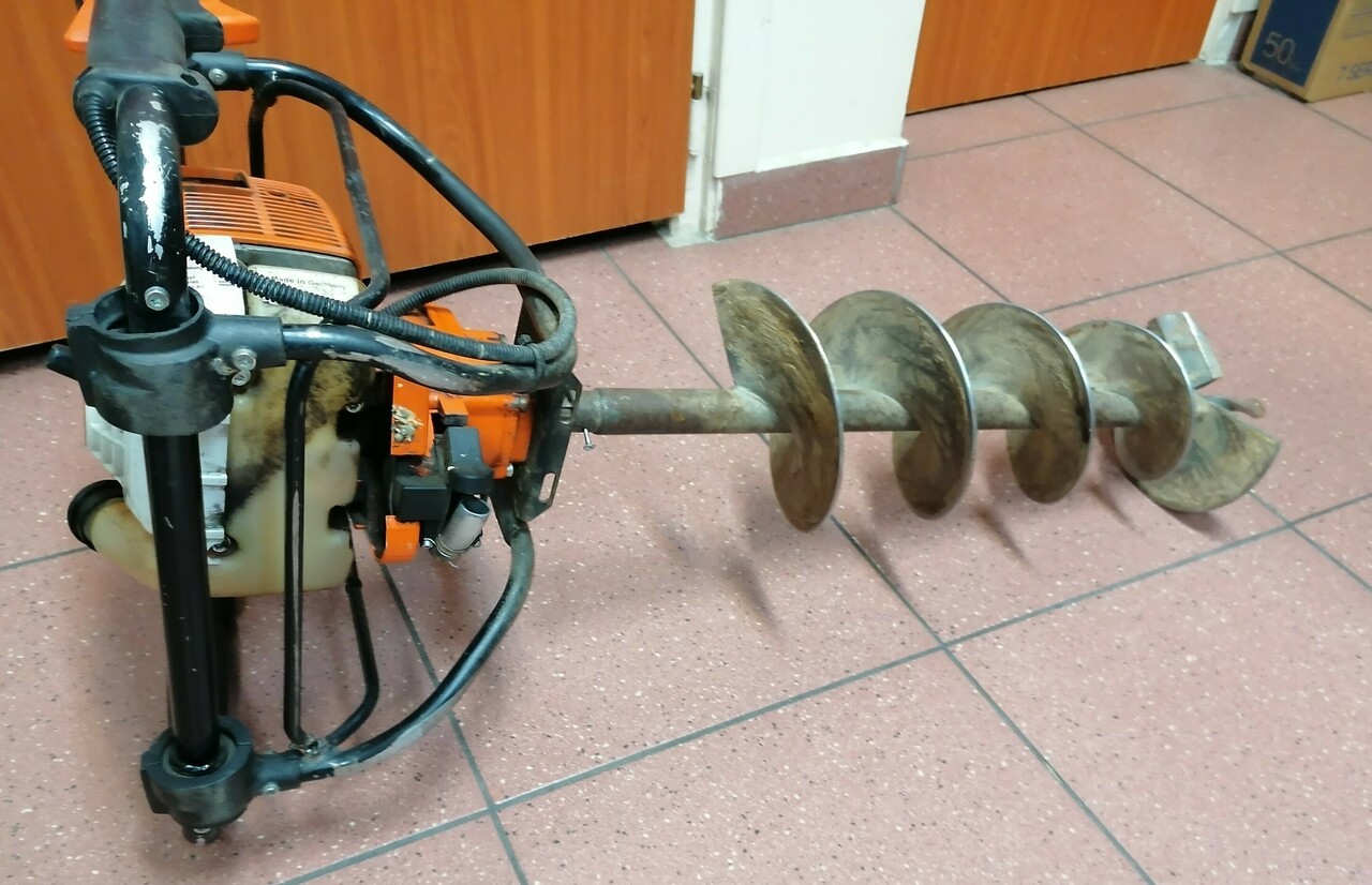 wiertnica-spalinowa-stihl-bt-121-stan-uzywany