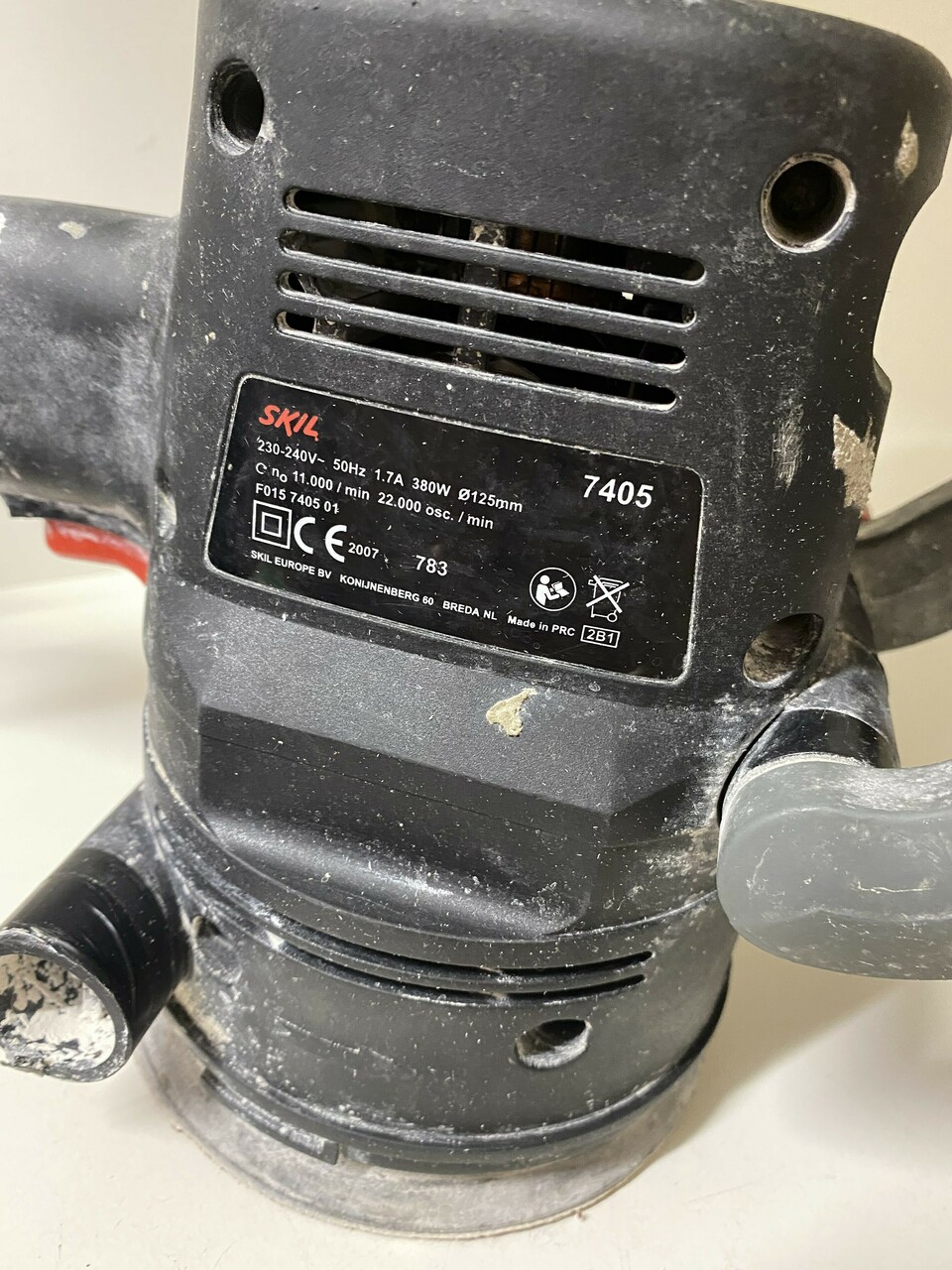 210301013-szlifierka-mimosrodowa-380w-7405-skil-stan-uzywany