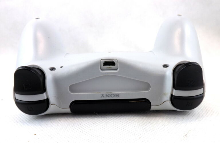 pad-ps4-sposob-podlaczenia-bezprzewodowy