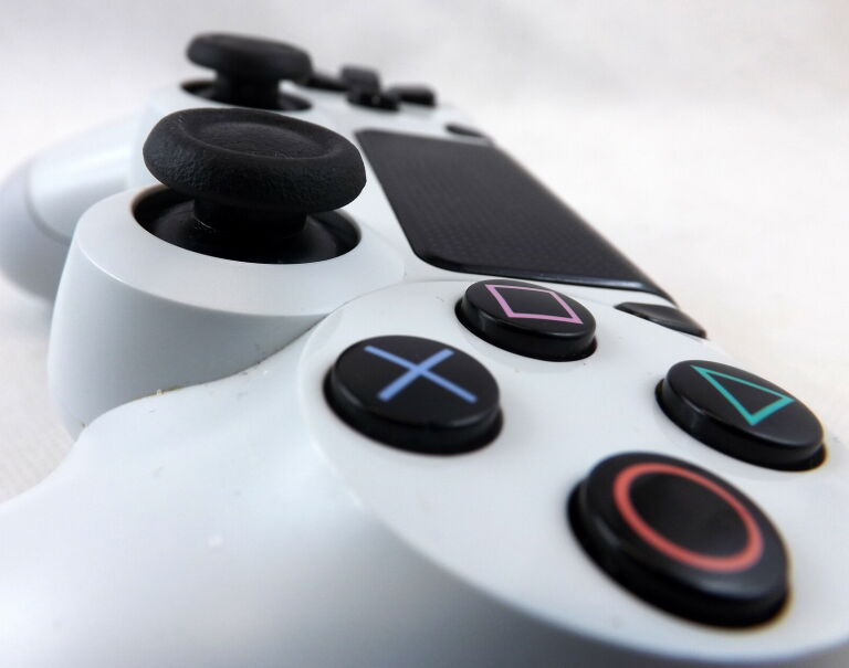 pad-ps4-ean-749789092553