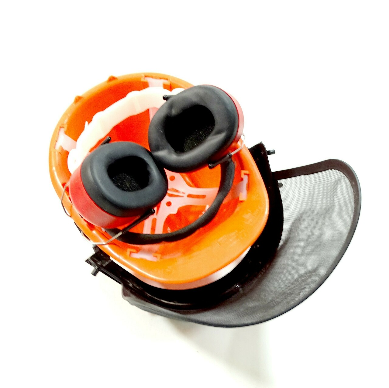 kask-z-oslona-i-sluchawkami-przylbica-makita-cechy-dodatkowe-ochrona-sluchu