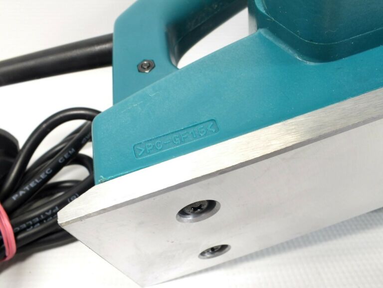 strug-makita-1923h-850w-grunwaldzka-25-elblag