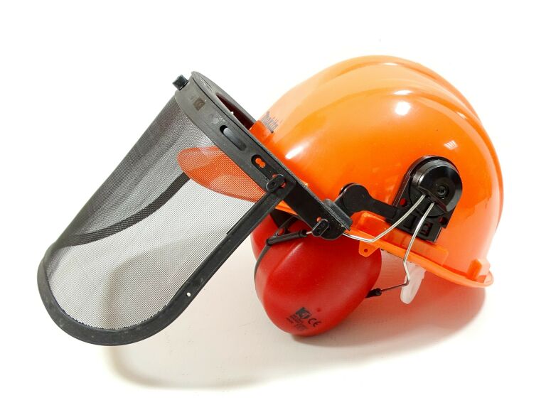 KASK Z OSŁONĄ I SŁUCHAWKAMI (PRZYŁBICA) MAKITA