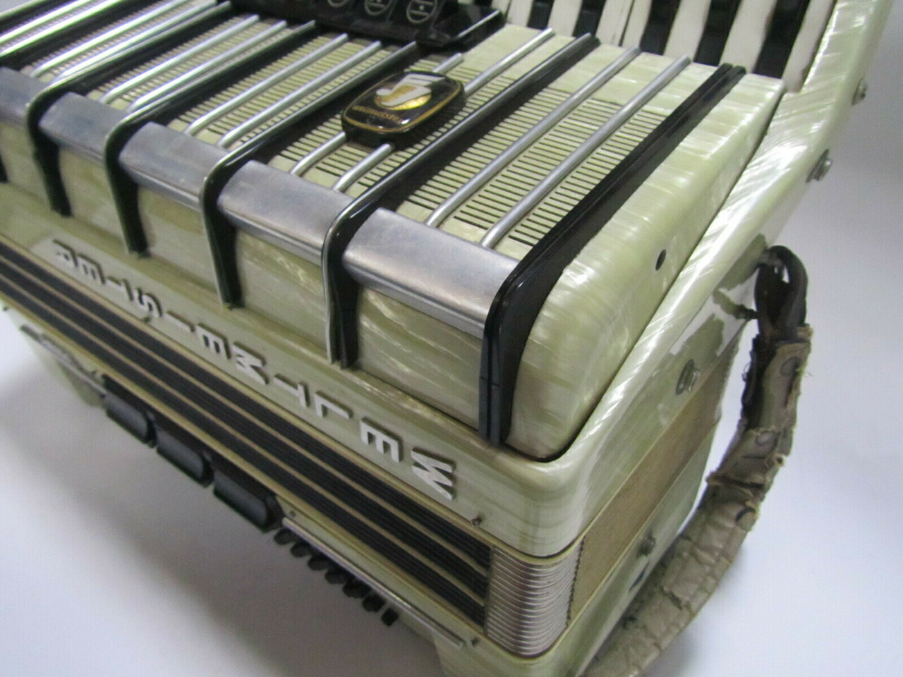 akordeon-weltmeister-amigo-96-bas-marka-weltmeister