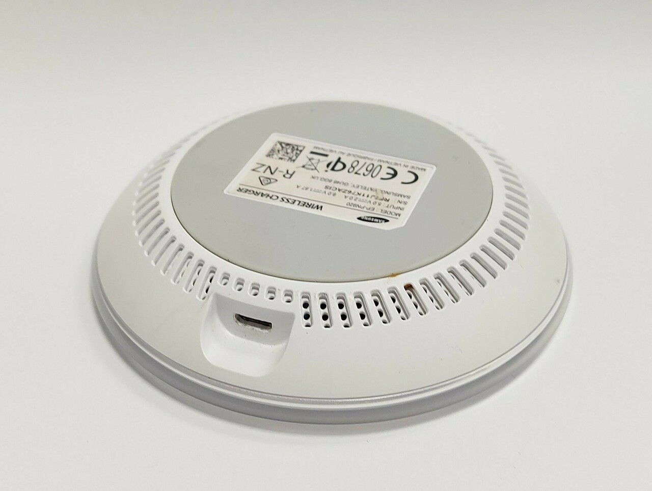 ladowarka-indukcyjna-samsung-marka-samsung