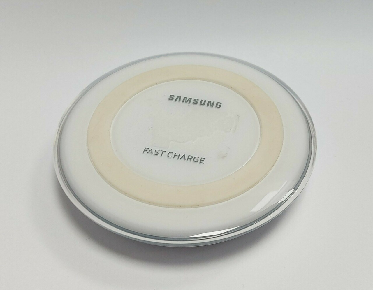 ladowarka-indukcyjna-samsung-stan-uzywany