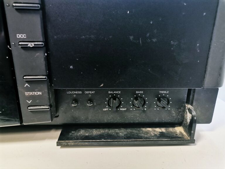 GRUNDIG FINE ARTS R2 + GŁOŚNIK SONY SSH-H150