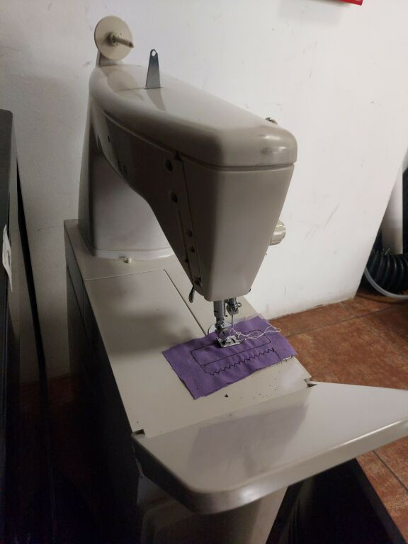 maszyna-do-szycia-singer-722-model-722