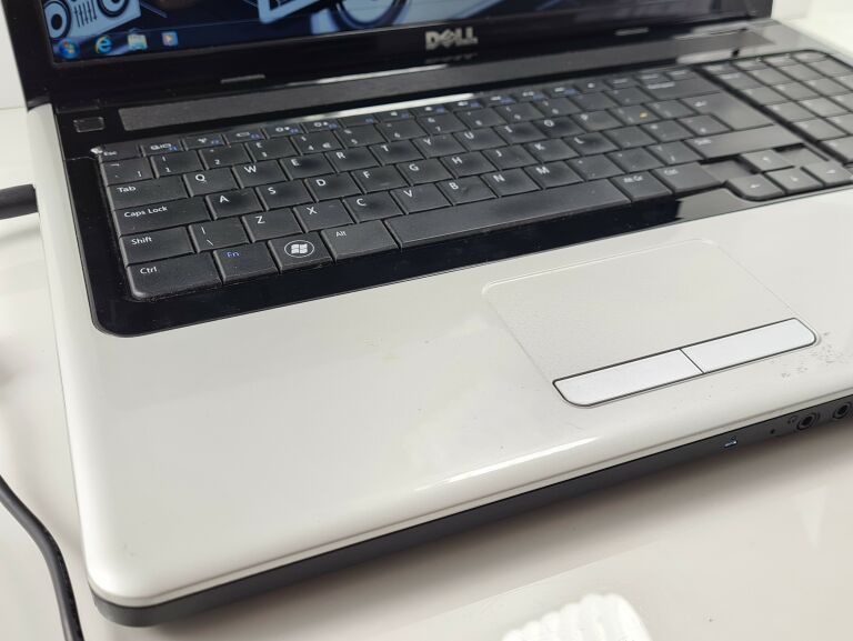 LAPTOP DELL INSPIRON 1750 DUAL CORE 4GB 320HDD