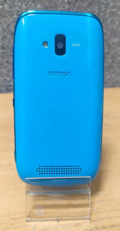 telefon-nokia-lumia-610-nie-laduje-wbudowana-pamiec-8-gb