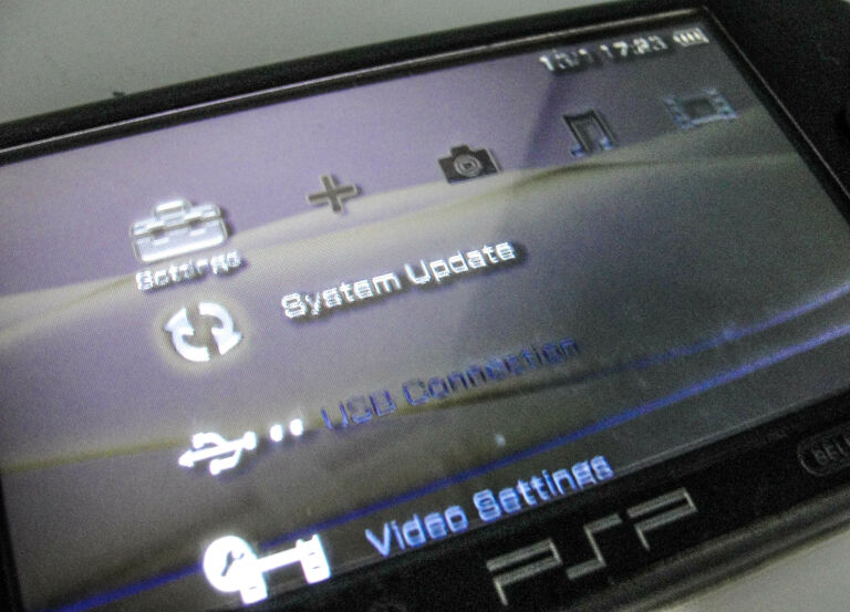 konsola-psp-4-gry-gta-vice-liberty-city-lego-product-id