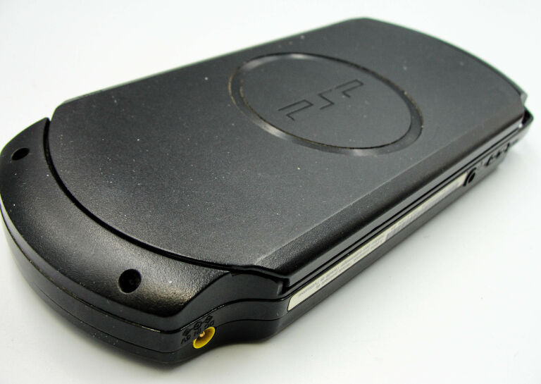 konsola-psp-4-gry-gta-vice-liberty-city-lego-ean-711719182184