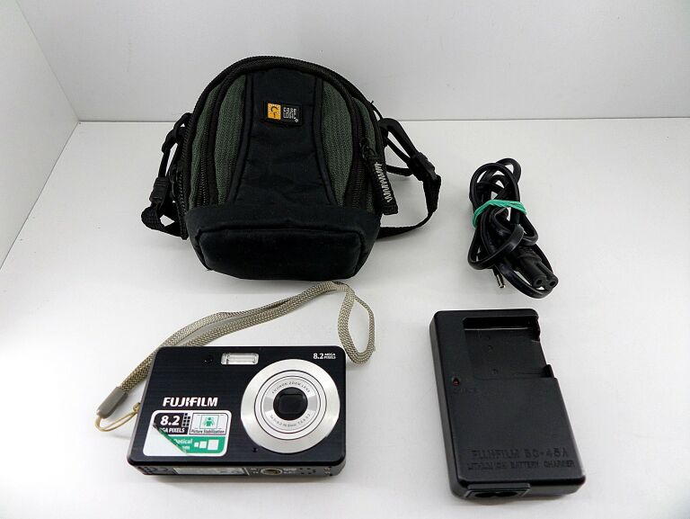 APARAT CYFROWY FUJIFILM FINEPIX J10