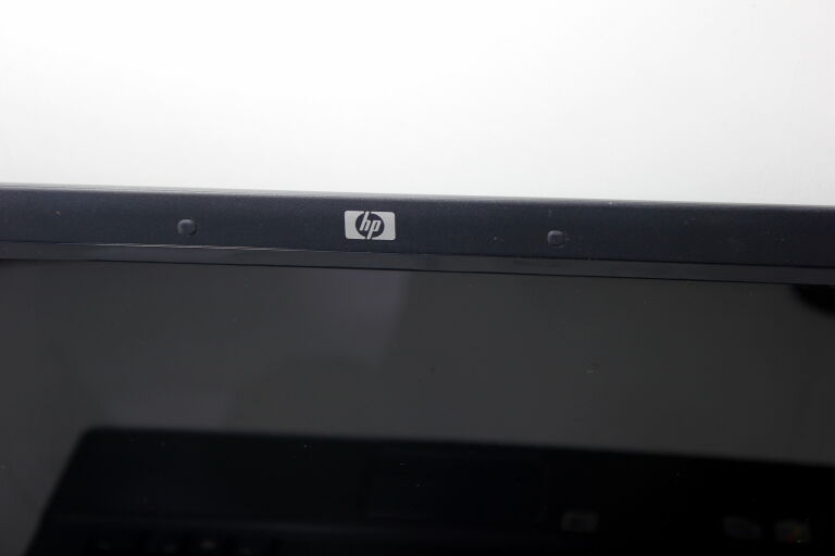 laptop-hp-550-przekatna-ekranu-154