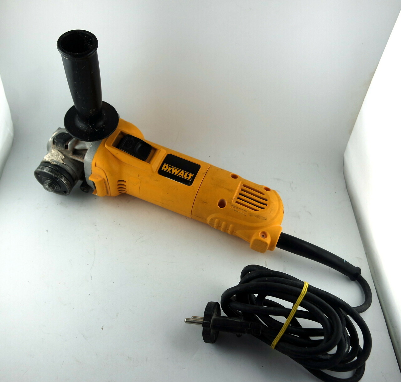 szlifierka-katowa-dewalt-d28139-qs-pocztowa-8-szczecin