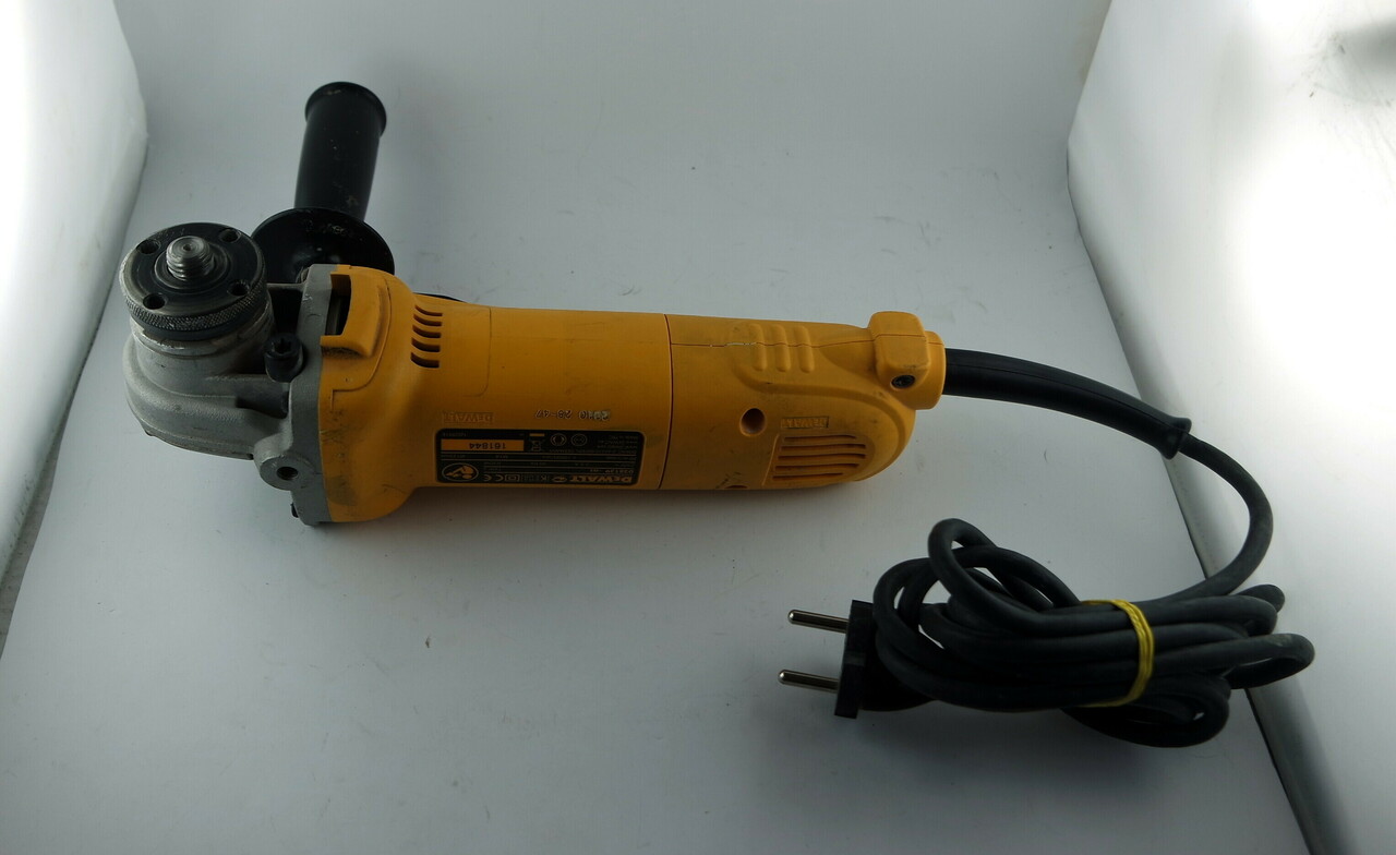 szlifierka-katowa-dewalt-d28139-qs-stan-uzywany