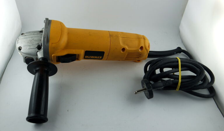 szlifierka-katowa-dewalt-d28139-qs-rodzaj-katowa