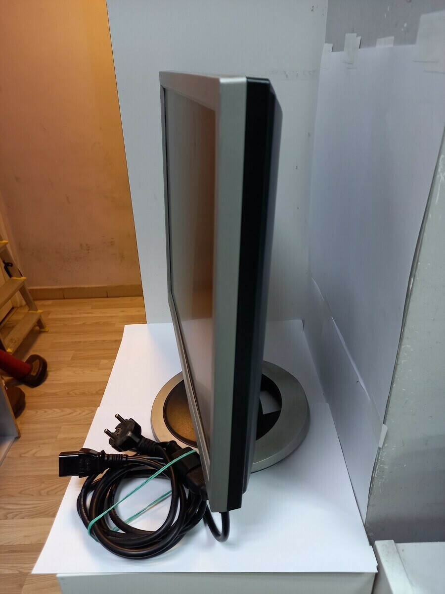 monitor-samsung-syncmaster-710n-marka-samsung