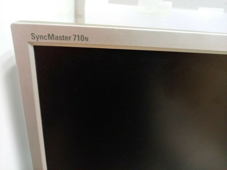 monitor-samsung-syncmaster-710n-pilsudskiego-80-bytom-sj