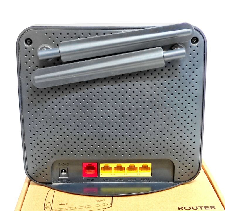 ROUTER D-LINK DWR-922