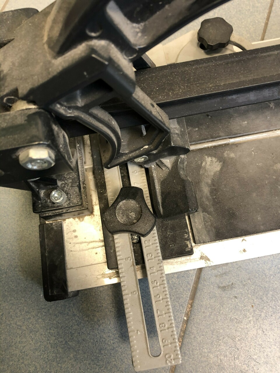 przecinarka-do-glazury-lux-tools-398498-80-cm-stan-uzywany