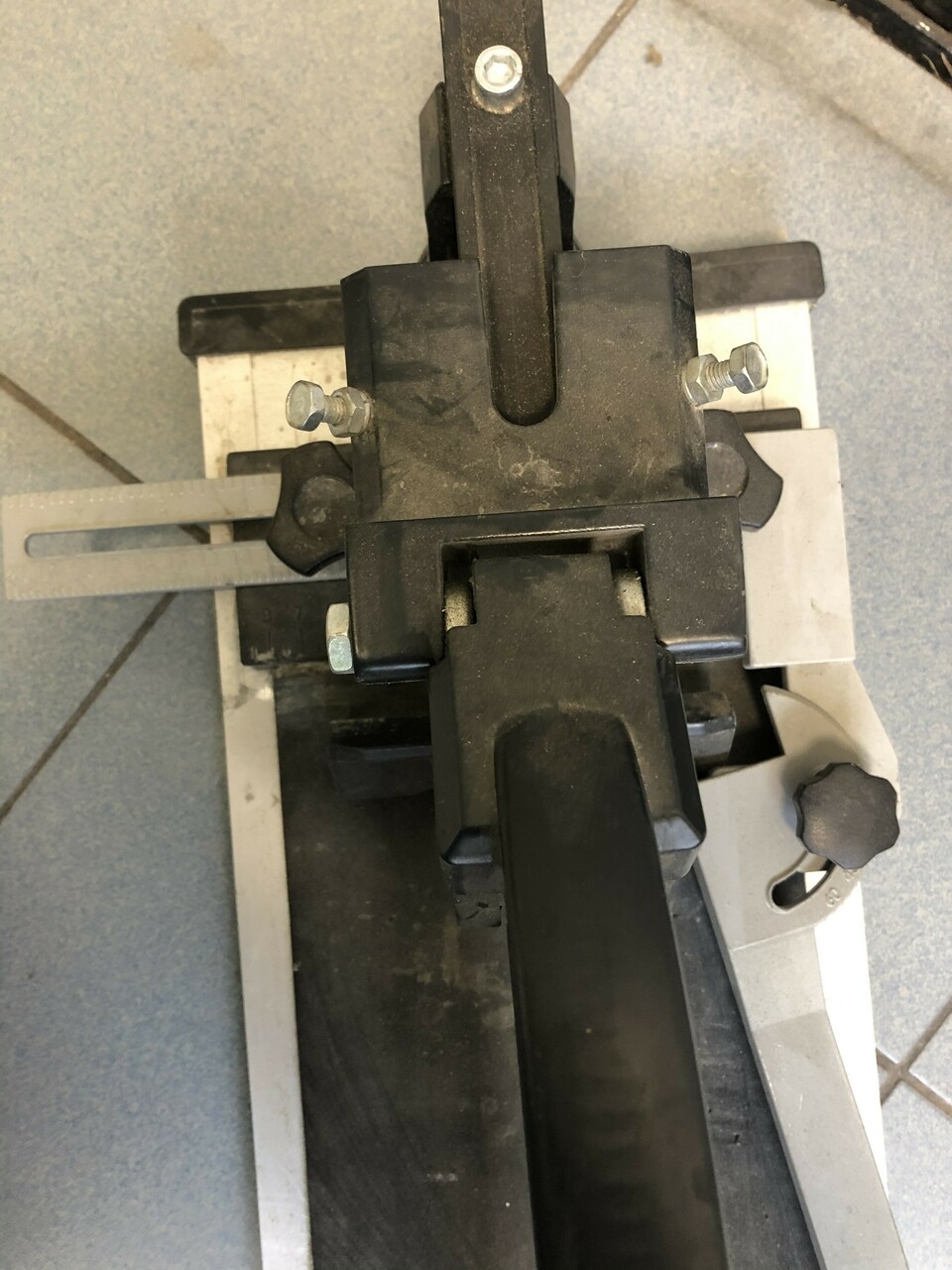 przecinarka-do-glazury-lux-tools-398498-80-cm-seria-12