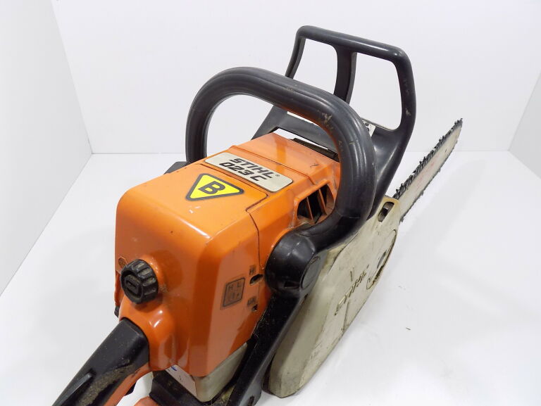 DOCENIONA PIŁA PILARKA SPALINOWA STIHL 023C