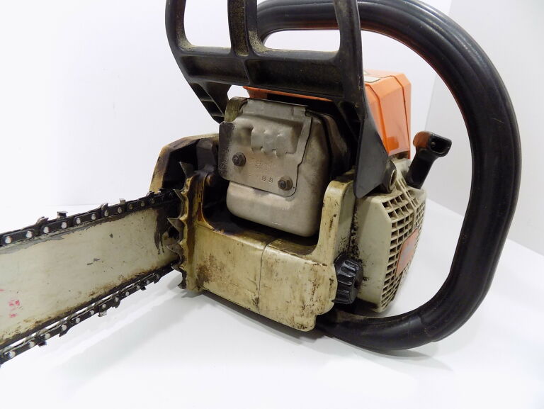 DOCENIONA PIŁA PILARKA SPALINOWA STIHL 023C