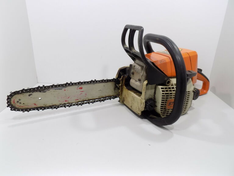 DOCENIONA PIŁA PILARKA SPALINOWA STIHL 023C