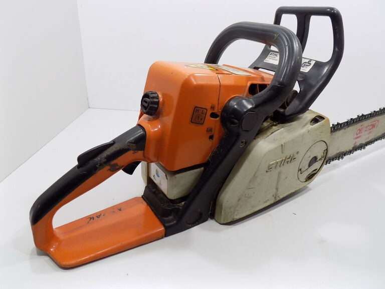 DOCENIONA PIŁA PILARKA SPALINOWA STIHL 023C