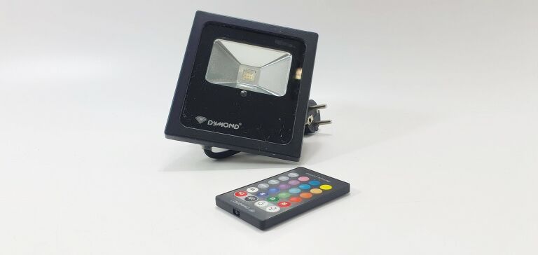 NAŚWIETLACZ HALOGEN DYMOND L-5612 + PILOT RGBW