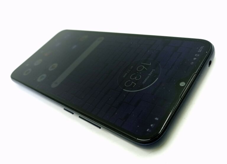 MOTOROLA MOTO G8 POWER LITE