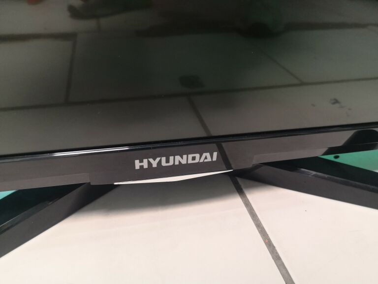 telewizor-hyundai-led-fle50s372smart-full-hd-stan-uzywany