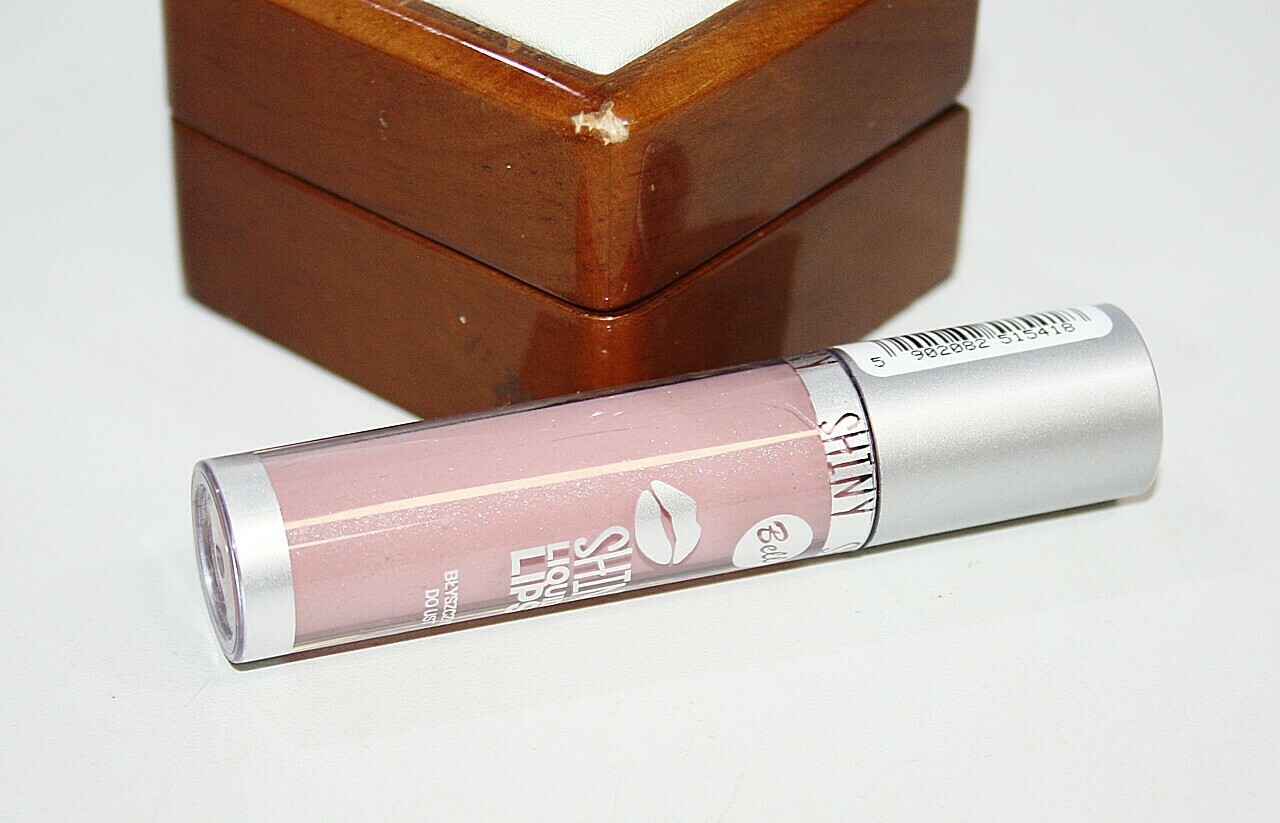 bell-shiny-liquid-blyszczyk-02-blueberry-shake-kolor-rozowy