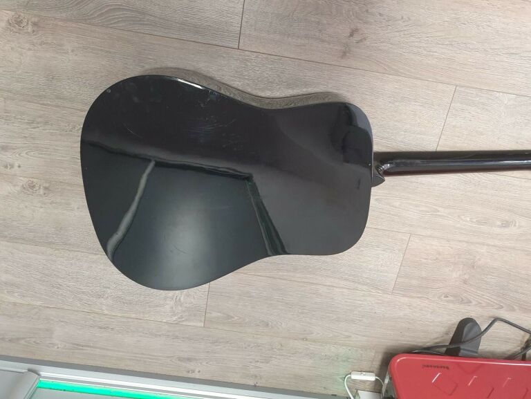 GITARA SQUIER BY FENDER SA-105