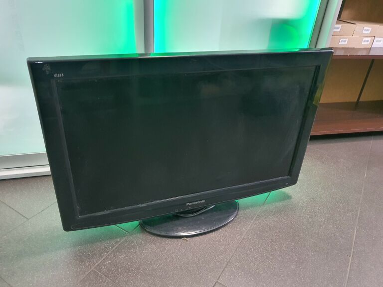 TELEWIZOR PANASONIC TX-L32C2EA + PILOT