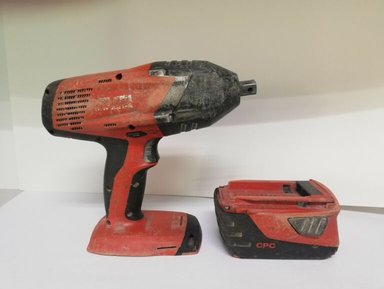 ZAKRĘTARKA KLUCZ HILTI SIW 22 T-A01 + BATERA 21,6