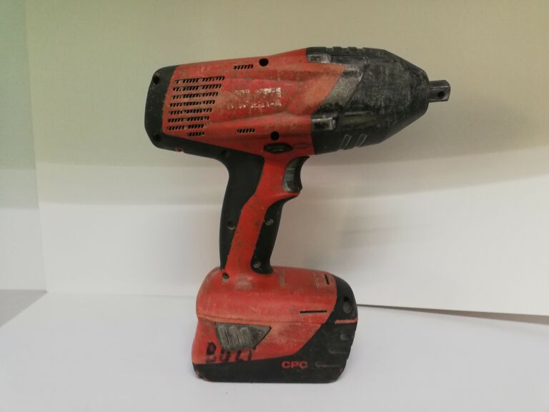 ZAKRĘTARKA KLUCZ HILTI SIW 22 T-A01 + BATERA 21,6