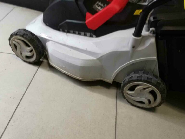 kosiarka-elektryczna-nac-le12-32-pb-s-moc-silnika-1200