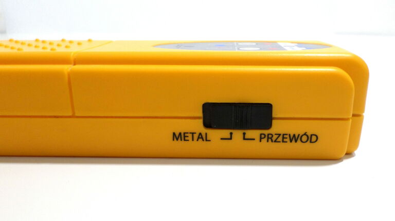 DETEKTOR DO PRZEWODÓW DPM KC-091E