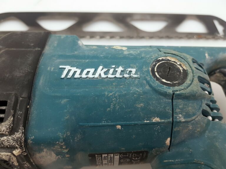 MAKITA JR 3050T PIŁA SZABLASTA