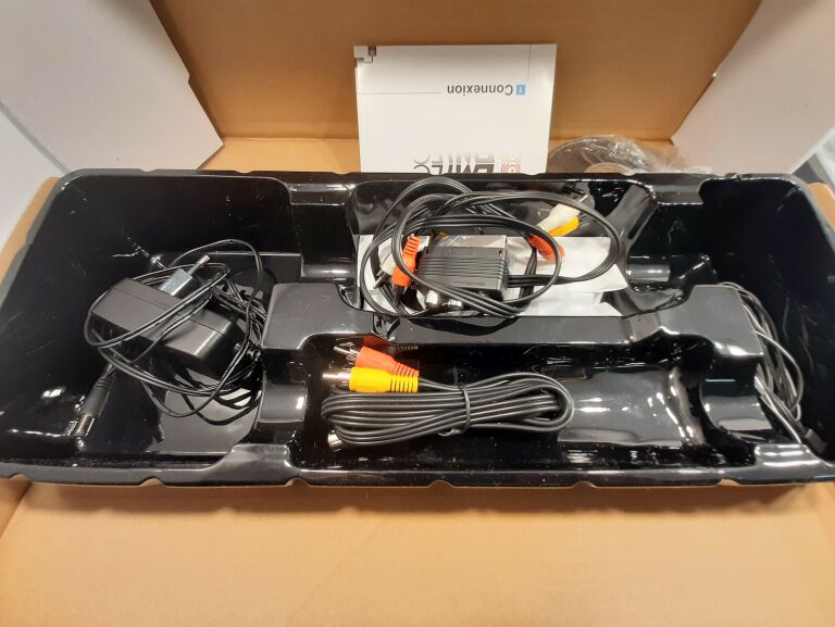 przenosne-tv-emtec-f200-movie-cube-set-top-box-ean-gtin-3126170078971